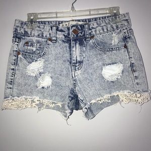 Denim.Co Woman Shorts , size 6
